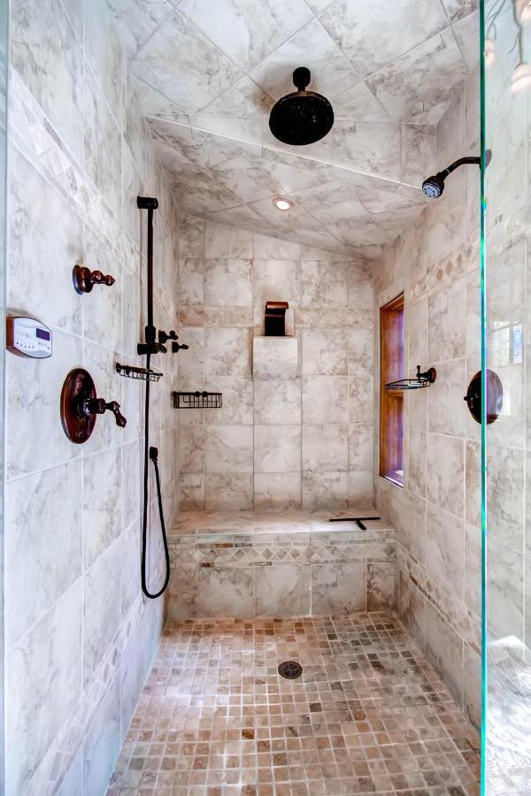 Hatari Lodge Holiday Home Брекенридж Экстерьер фото